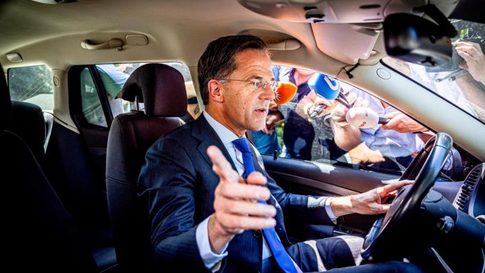 Netherlands: government collapses over asylum dispute - Rutte resigns and meets the king

