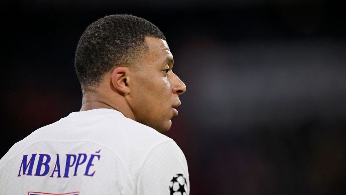 PSG is massively increasing pressure on superstar Mbappé
