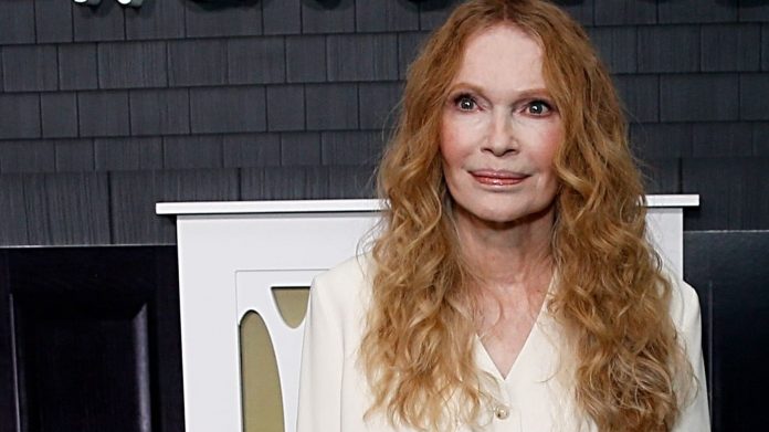 Mia Farrow mourns the loss of her younger sister
