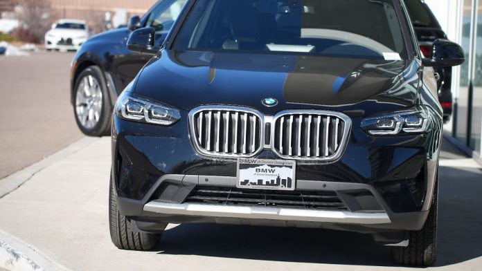 Motor vehicle authority finds emissions manipulation of BMW diesels
