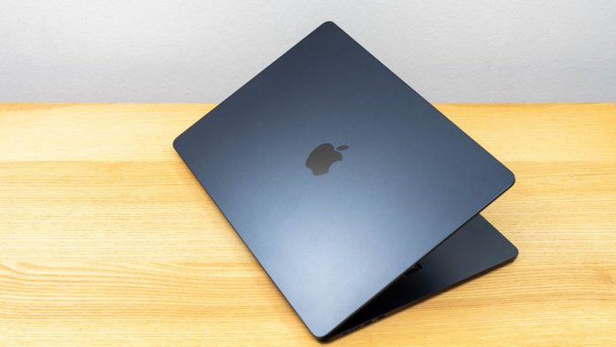 The MacBook Air M3 is a sexy beast
