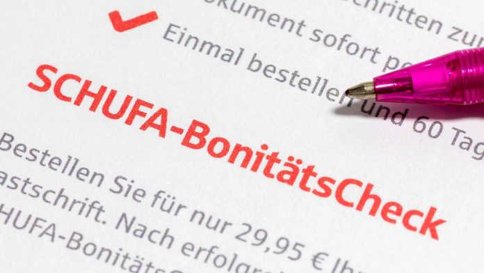 Data protection officers take action against Schufa over payment obligation
