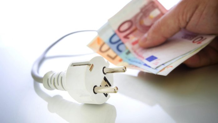 Electricity rip-off – basic supplier justifies expensive tariffs
