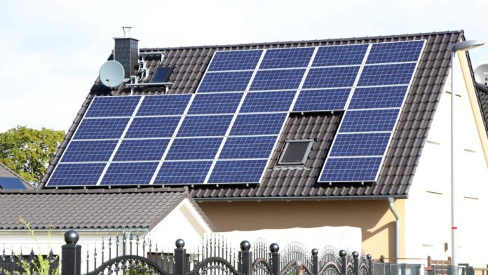 Lower feed-in tariff for solar energy from August
