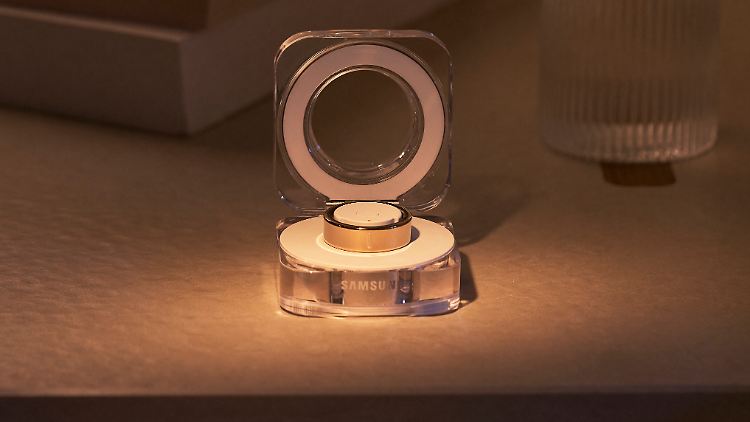 A Galaxy Ring in the charging case.