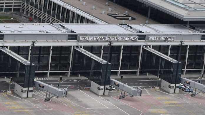 Airlines avoid German airports
