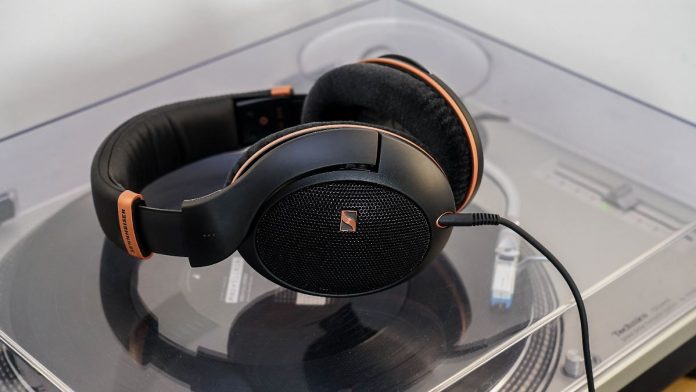 The Sennheiser HD 505 offers audio enemy food at a discounter price
